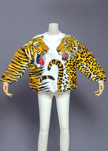 Kansai-Yamamoto-Tigers-Embroidered-Sweatshirt-001